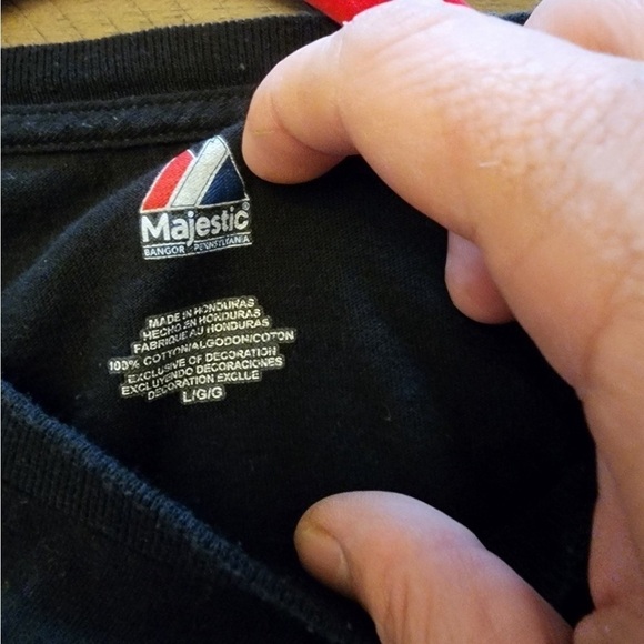 Cincinnati reds 2012 division Champs shirt size large - Picture 3 of 3